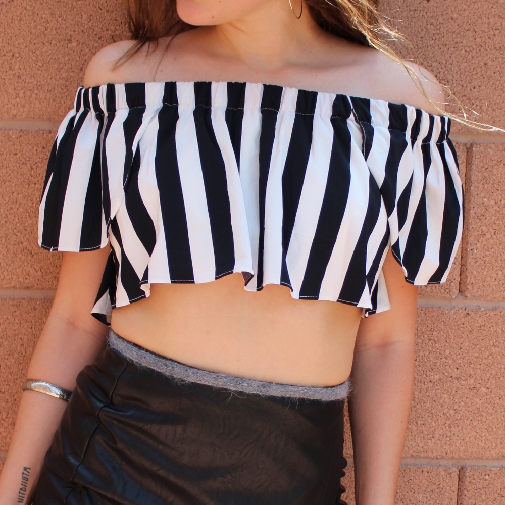 Black & White Striped Crop Top